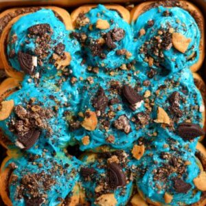 Cookie monster cinnamon rolls