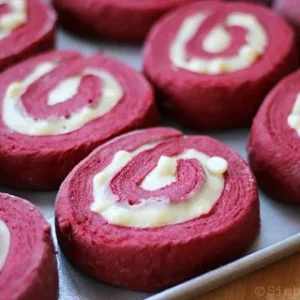 Red velvet sweet rolls